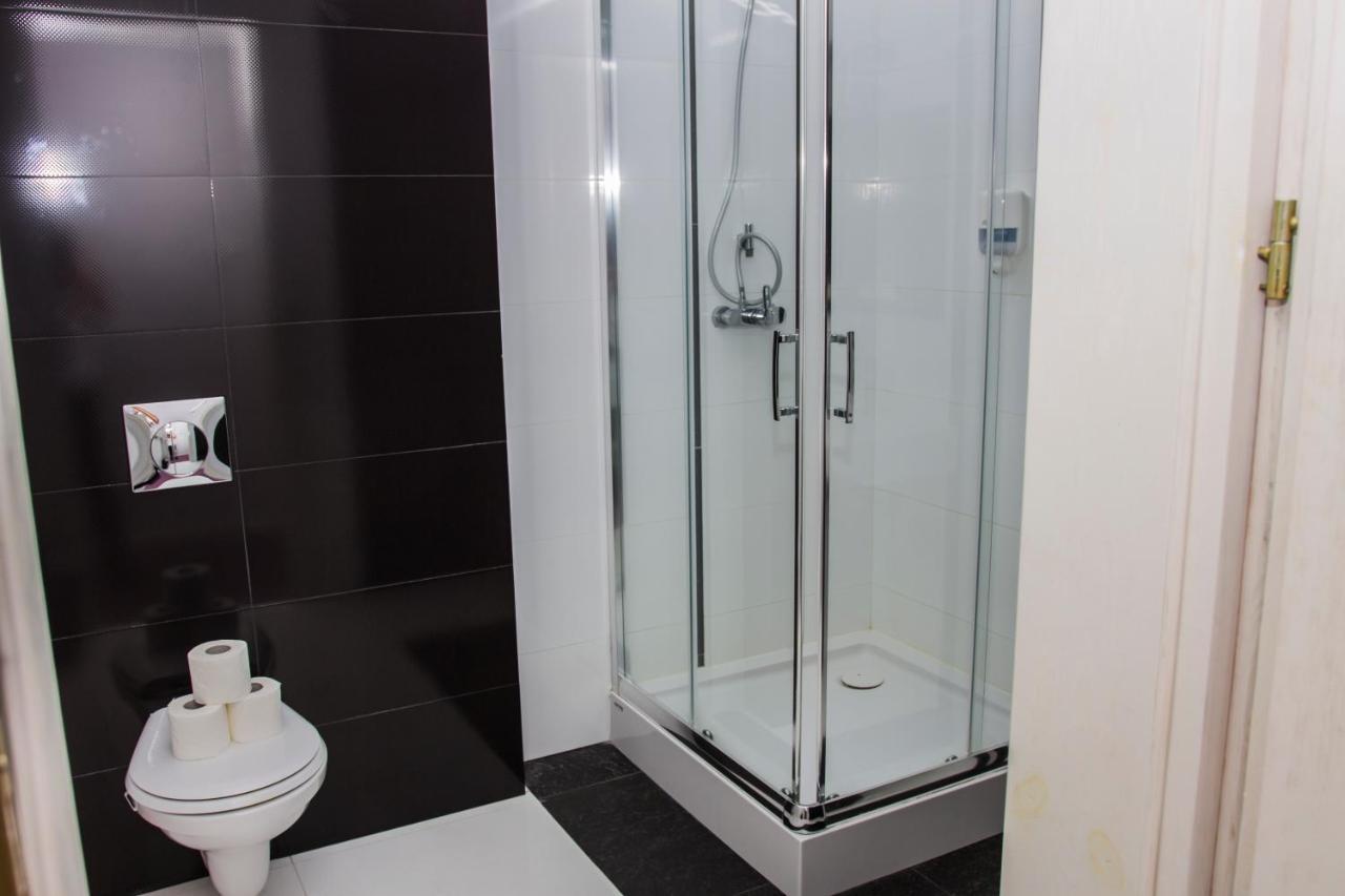 Dworek Jablonna Jablonna Majatek Ngoại thất bức ảnh
